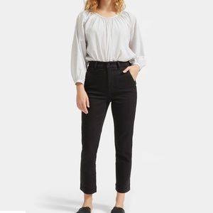 Everlane “The Slim Leg Crop” in black